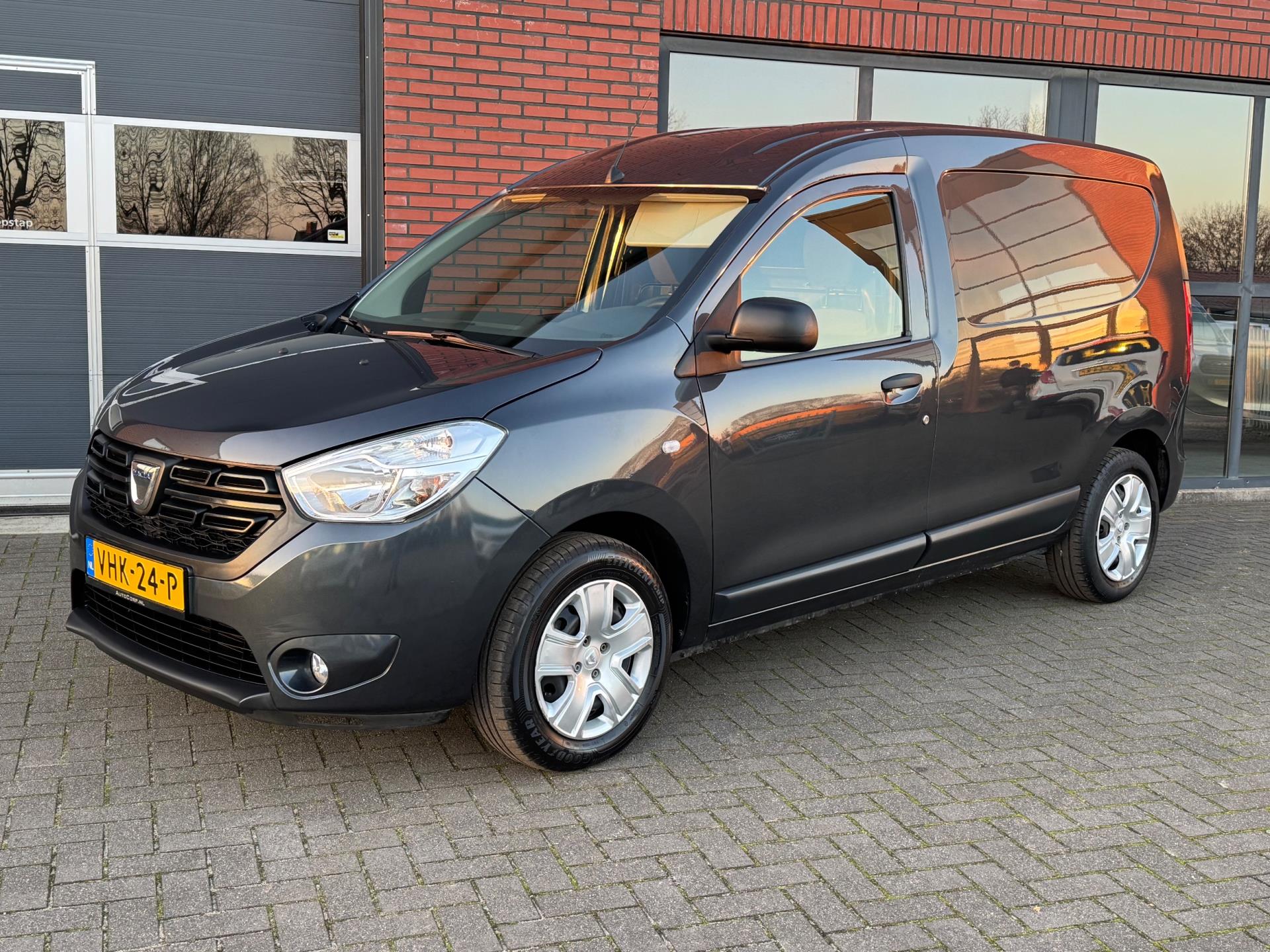 Foto van Dacia Dokker