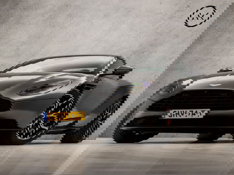 Foto van Aston Martin DB11