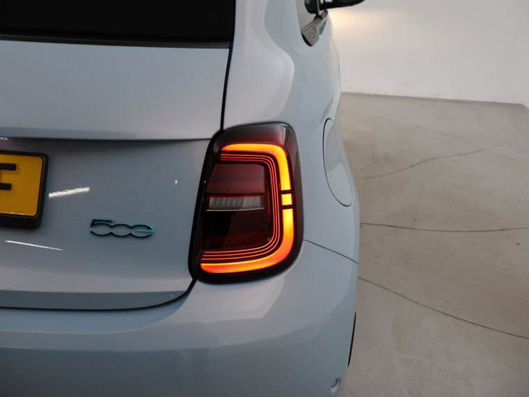 Fiat 500E