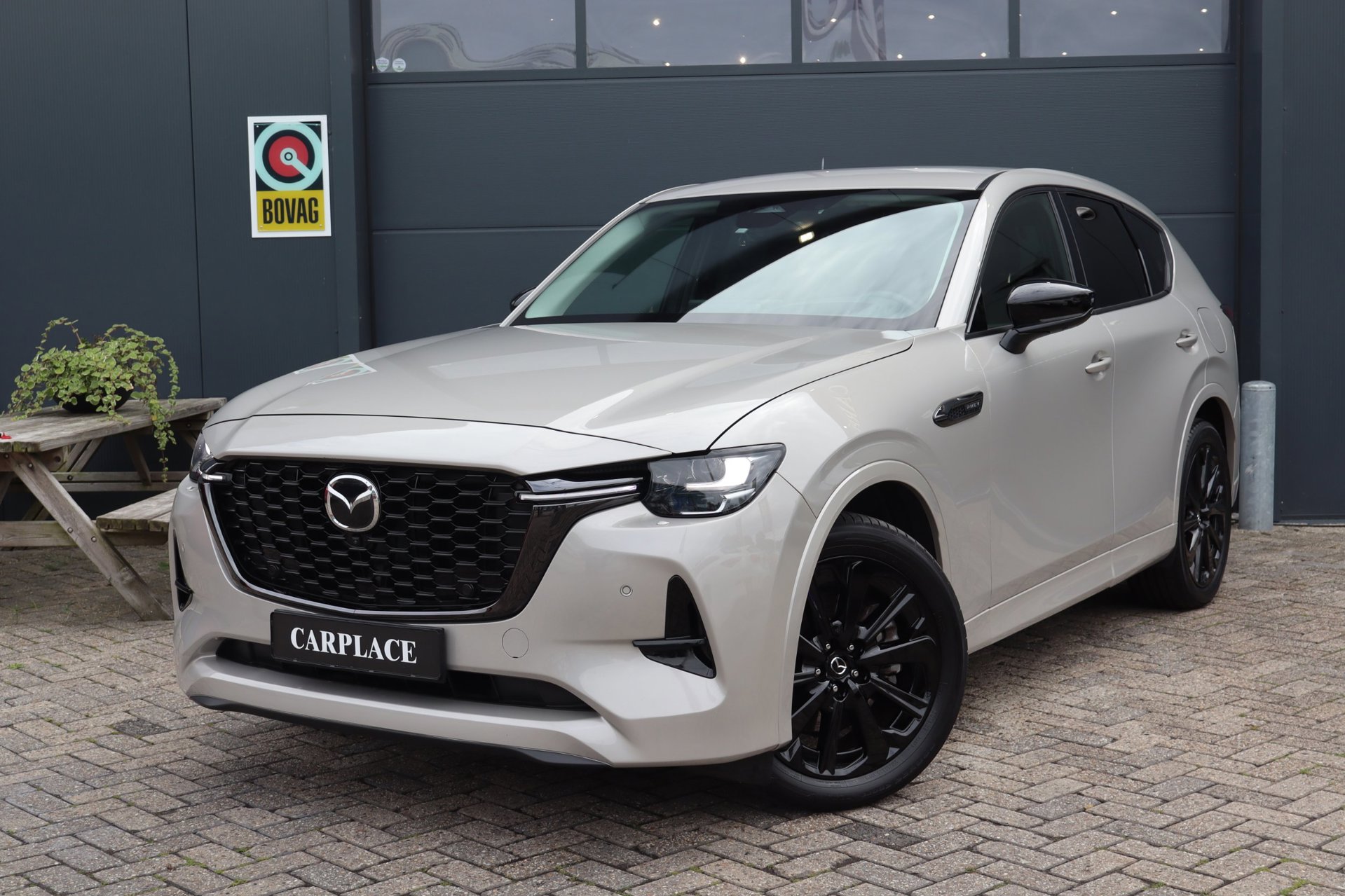 Foto van Mazda CX-60