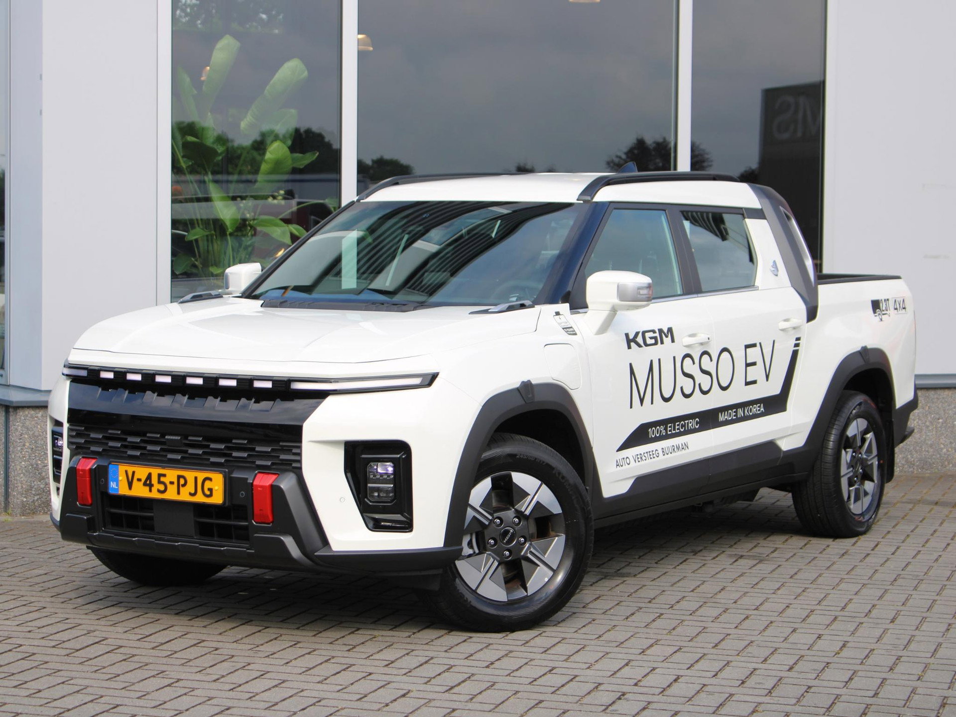 Foto van KGM Musso