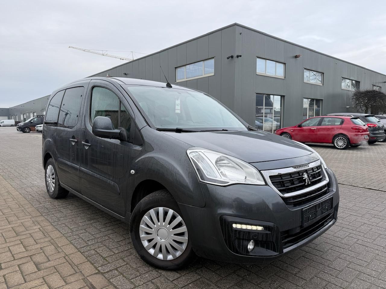 Foto van Peugeot Partner
