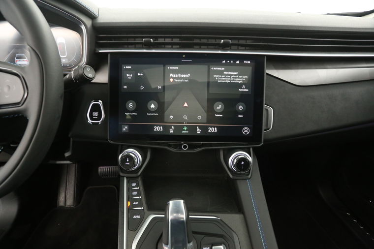 Lynk Co 01