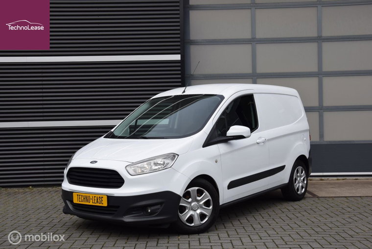 Foto van Ford Transit Courier