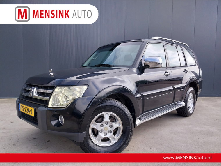 Mitsubishi Pajero foto 1