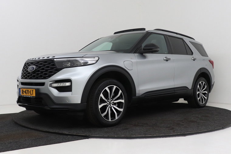 Ford Explorer foto 1