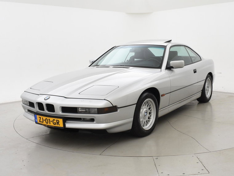 BMW 8 Serie foto 1
