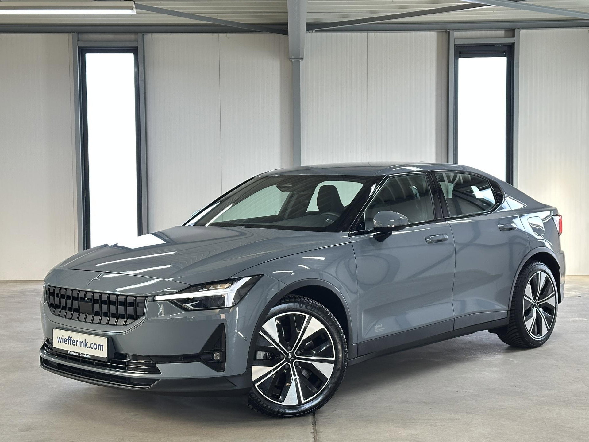 Foto van Polestar 2