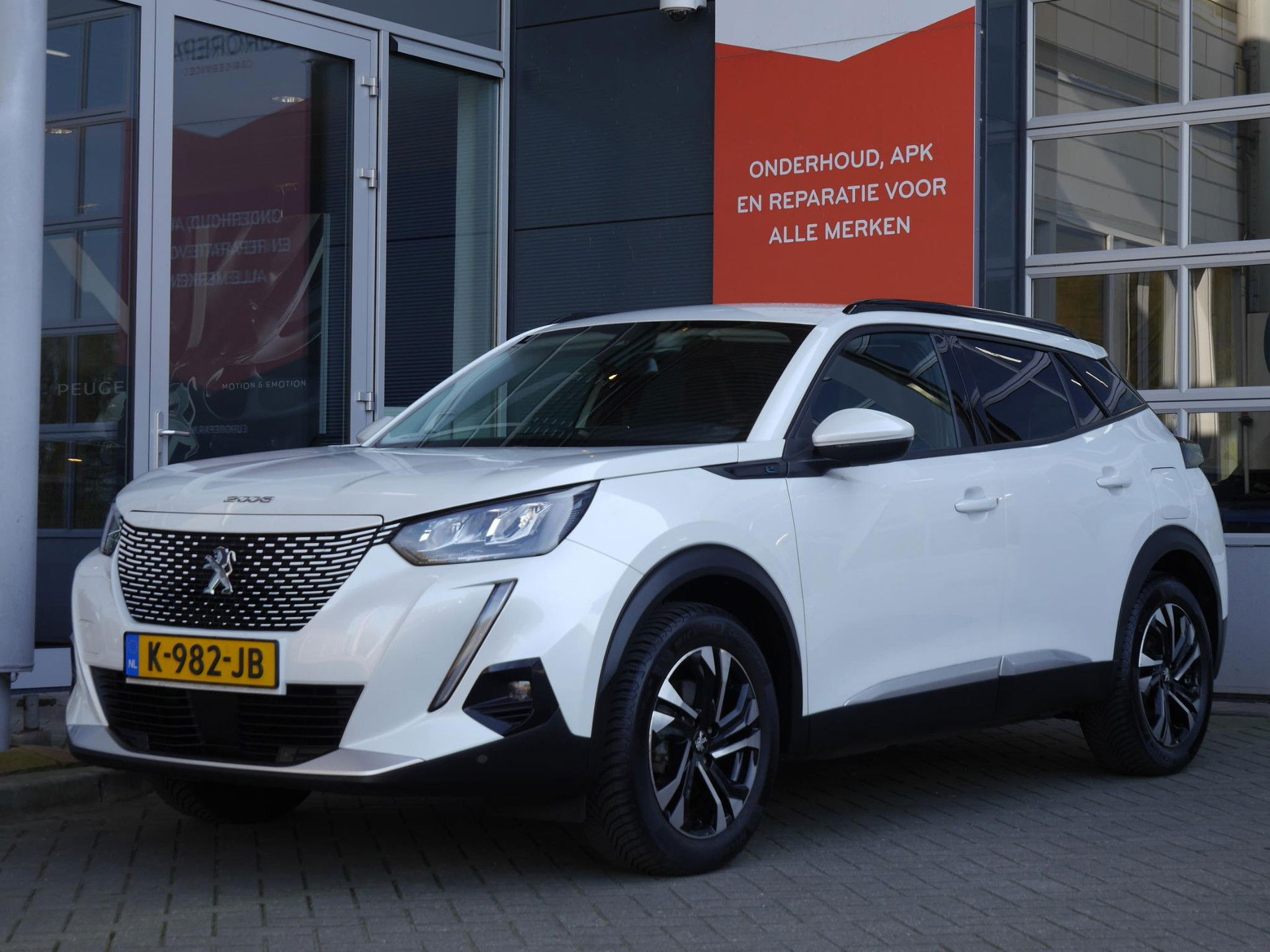 Foto van Peugeot e-2008