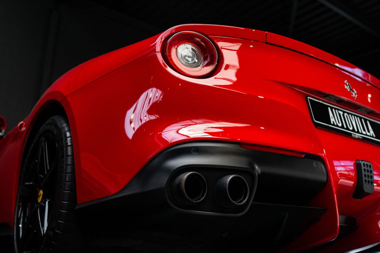 Ferrari F12