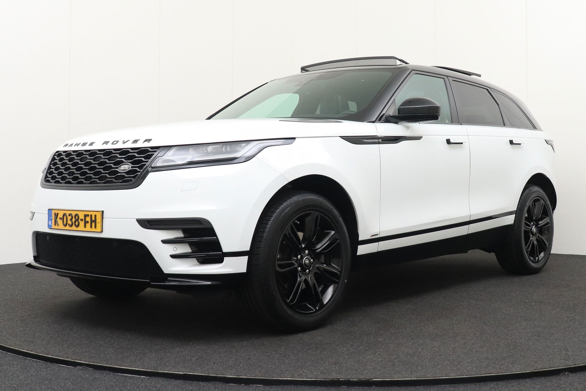 Foto van Land Rover Range Rover Velar