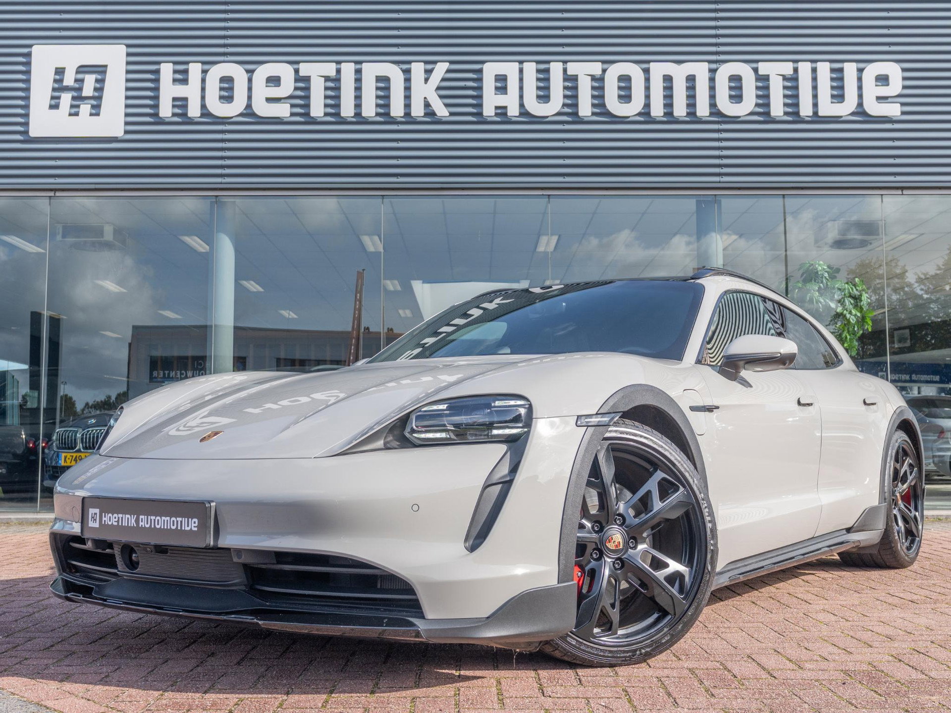 Foto van Porsche Taycan