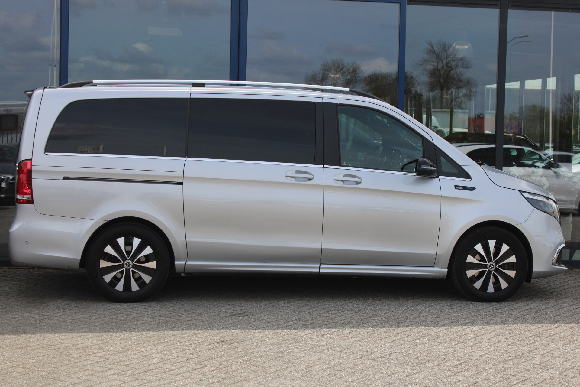 Foto van Mercedes-Benz EQV