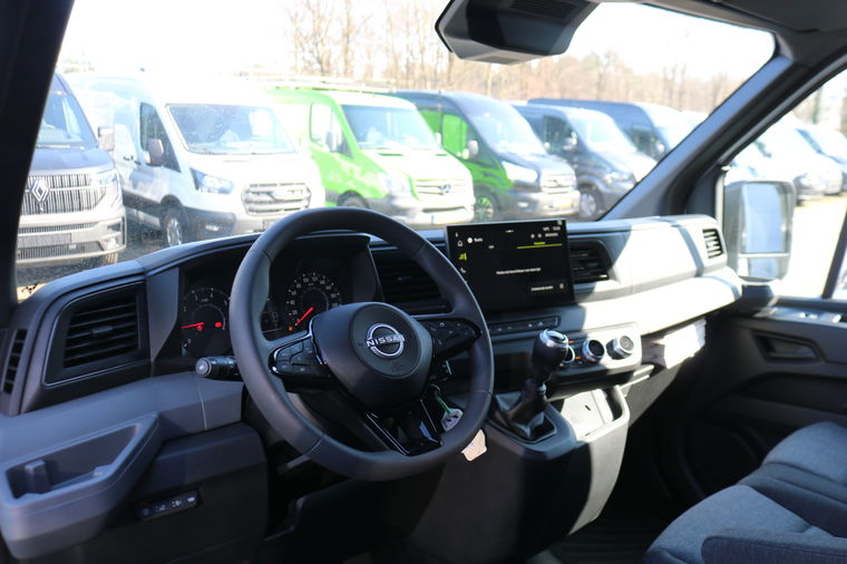 Nissan Interstar