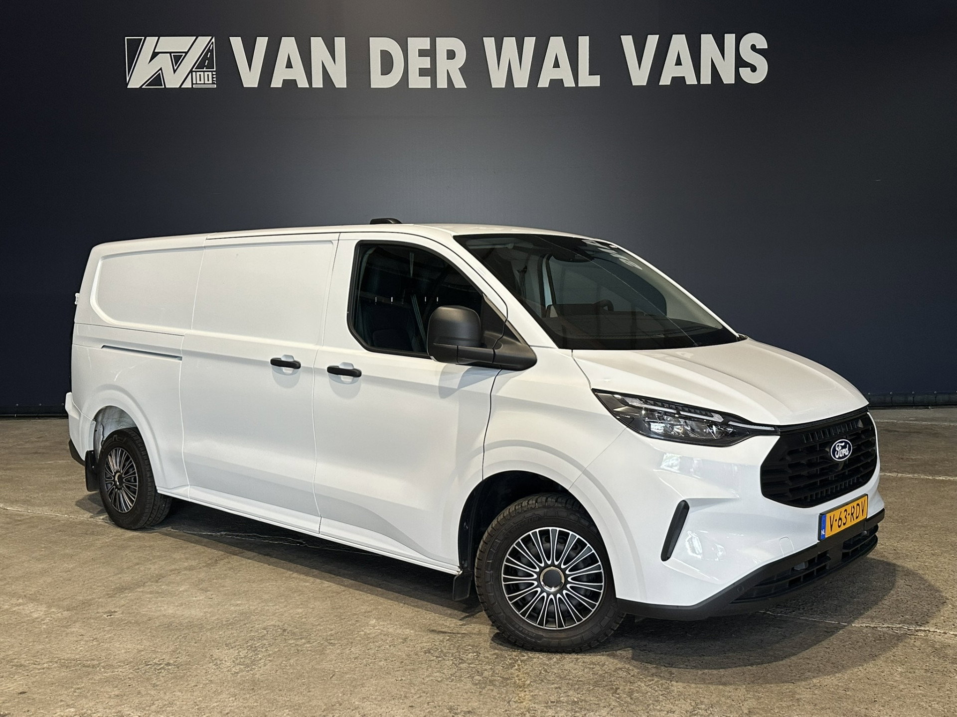 Ford Transit Custom 2.0 TDCI 136pk L2H1 Euro6 Airco | Camera | Apple Carplay | LED | Cruisecontrol