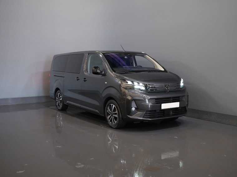 Peugeot e-Traveller