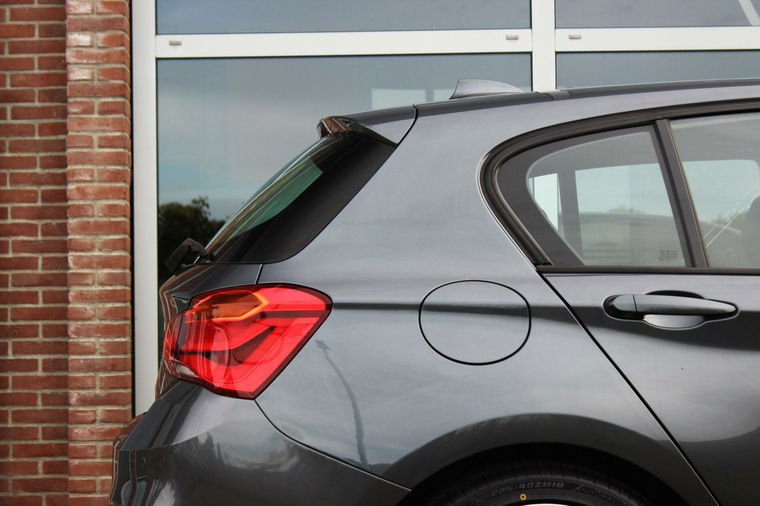 BMW 1-serie 118i F20 Edition M Sport Shadow High Executive M-pakket | Automaat | Navi | Led | Sport