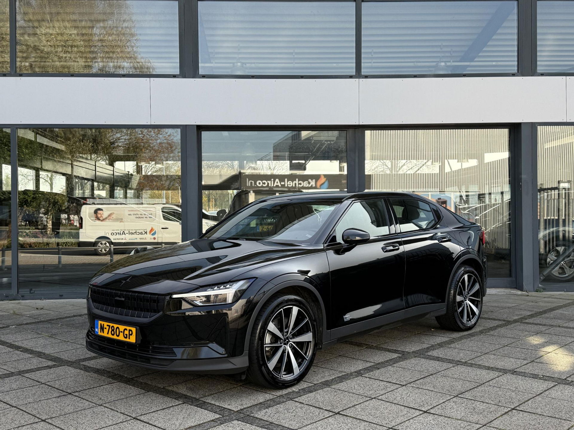 Foto van Polestar 2