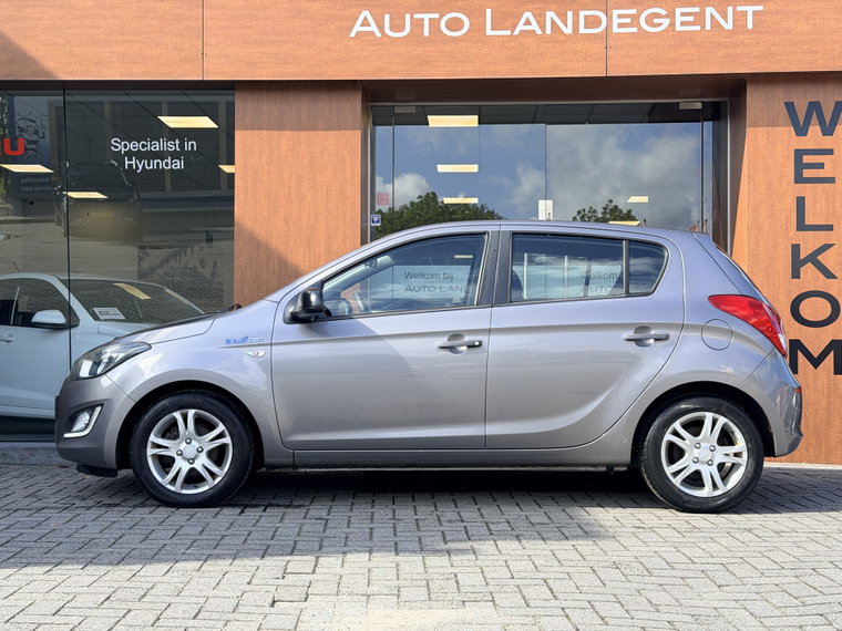 Hyundai i20 foto 1