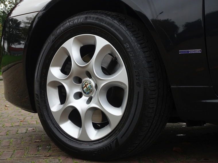 Alfa Romeo 159