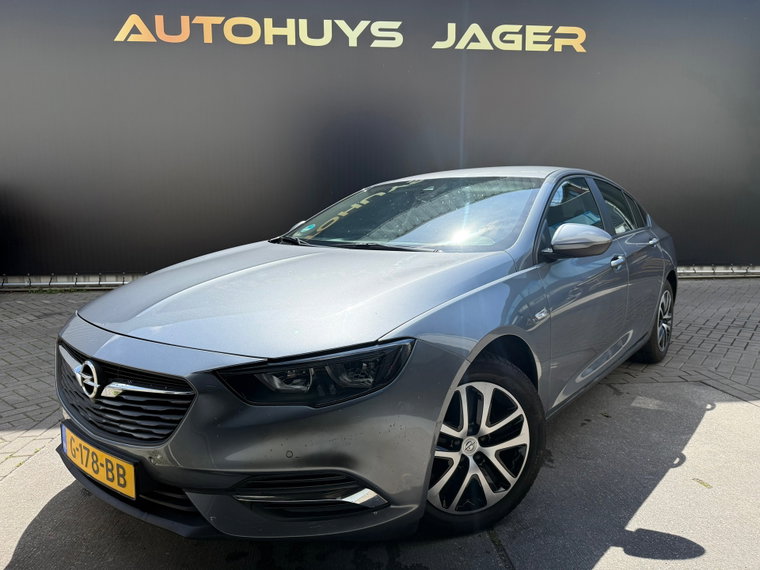 Opel Insignia foto 1