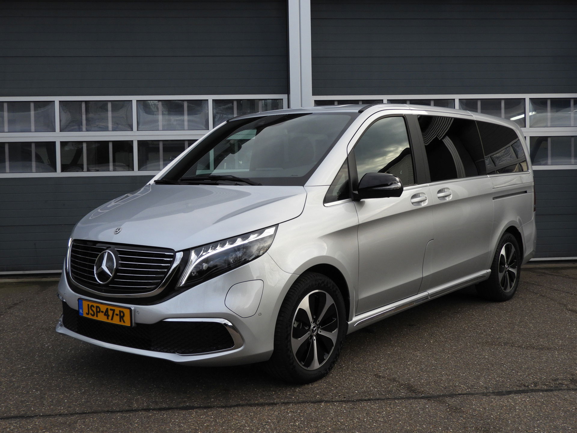Foto van Mercedes-Benz EQV