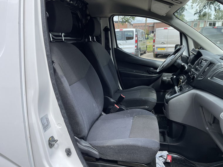 Nissan NV200
