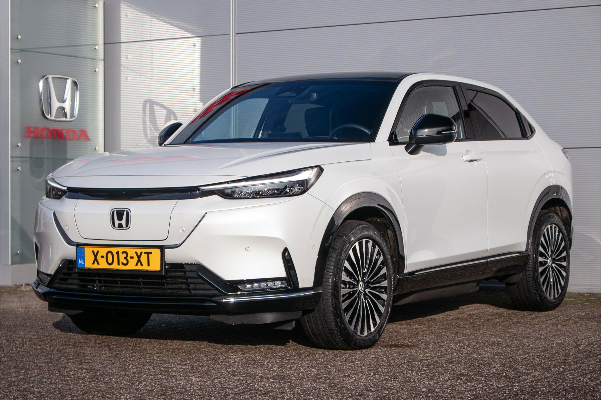 Foto van Honda e:Ny1