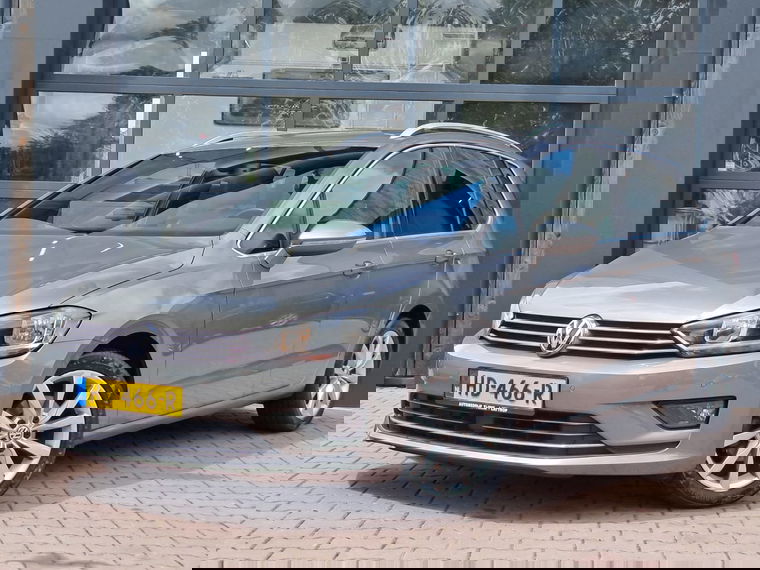 Foto van Volkswagen Golf Sportsvan