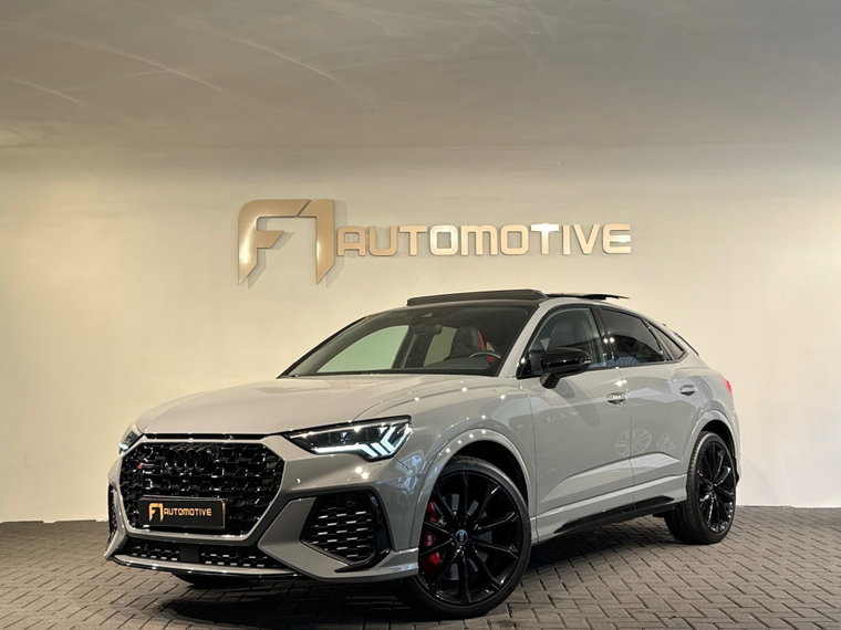 Foto van Audi RSQ3