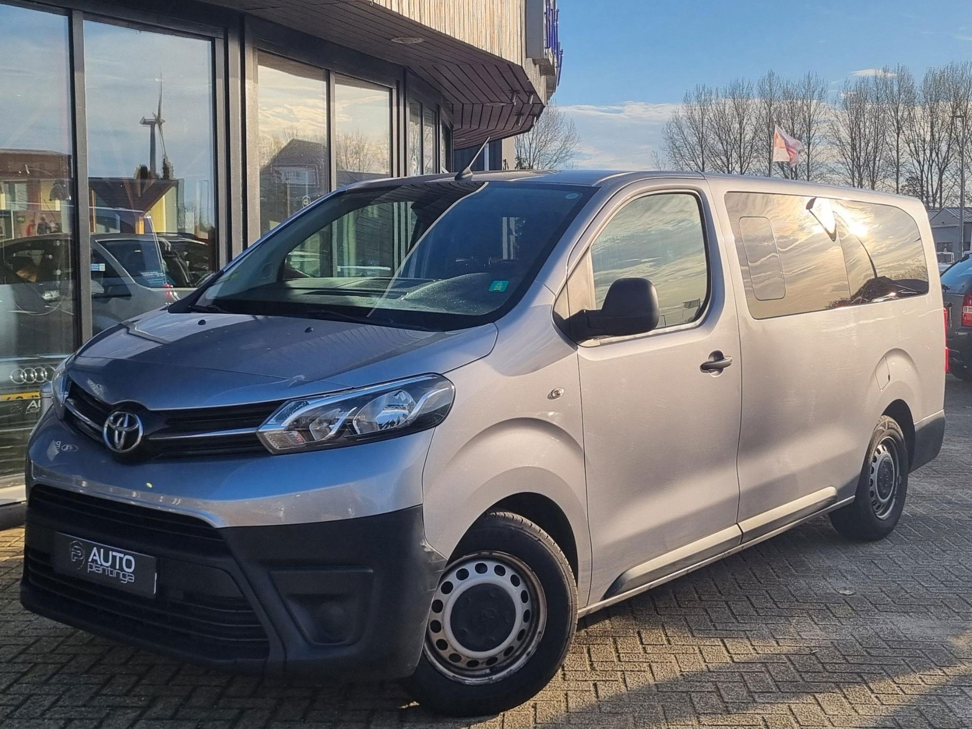 Foto van Toyota Proace Shuttle