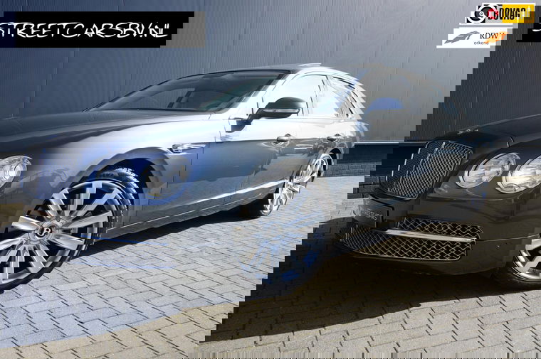Foto van Bentley Flying Spur