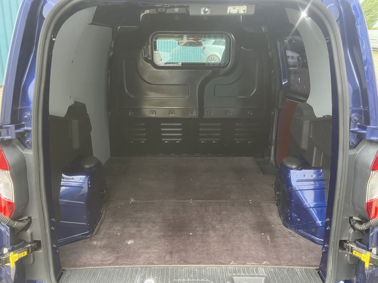 Ford Transit Courier