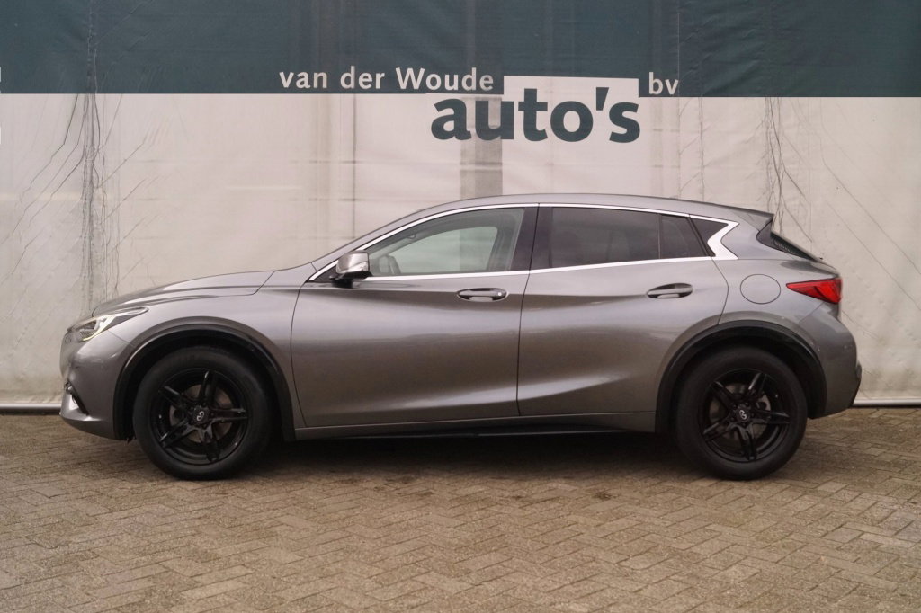 Foto van Infiniti Q30