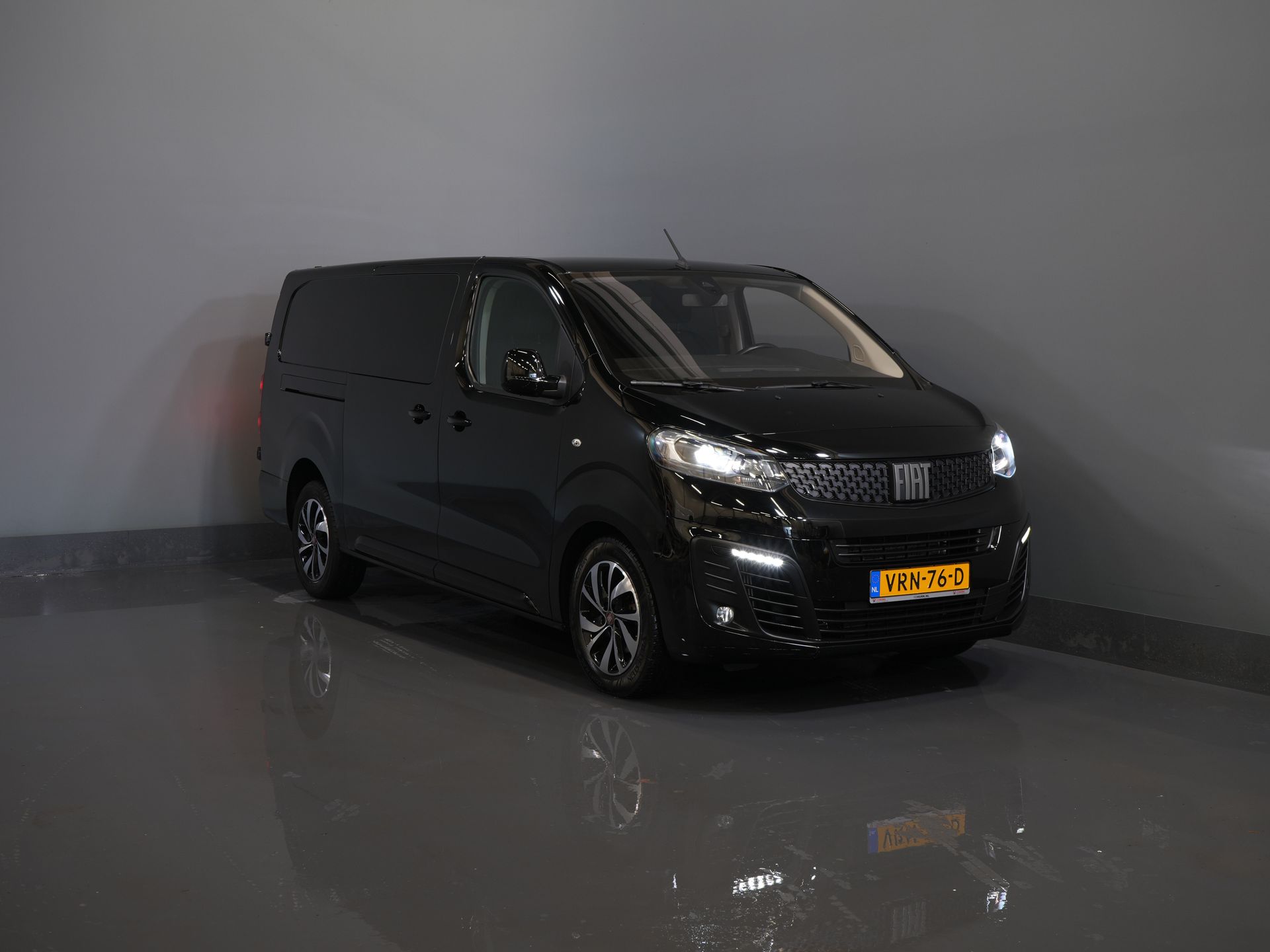 Fiat Scudo 2.0 MJ 180 pk Aut. DC Dubbel Cabine Carplay/ Xenon/ Climate/ Navi/ Cruise/ Camera/ 17’LMV/ PDC