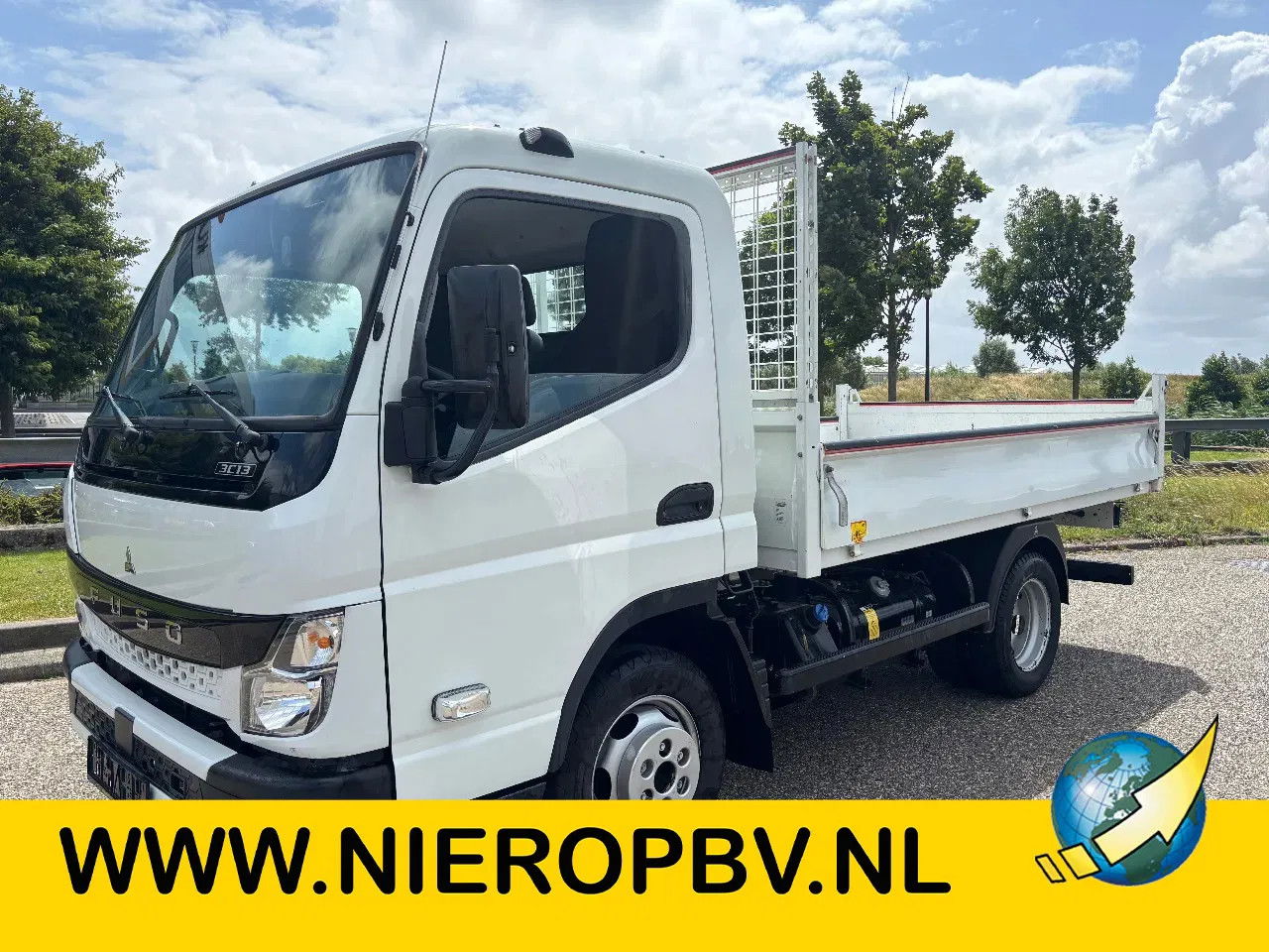 Foto van FUSO Canter