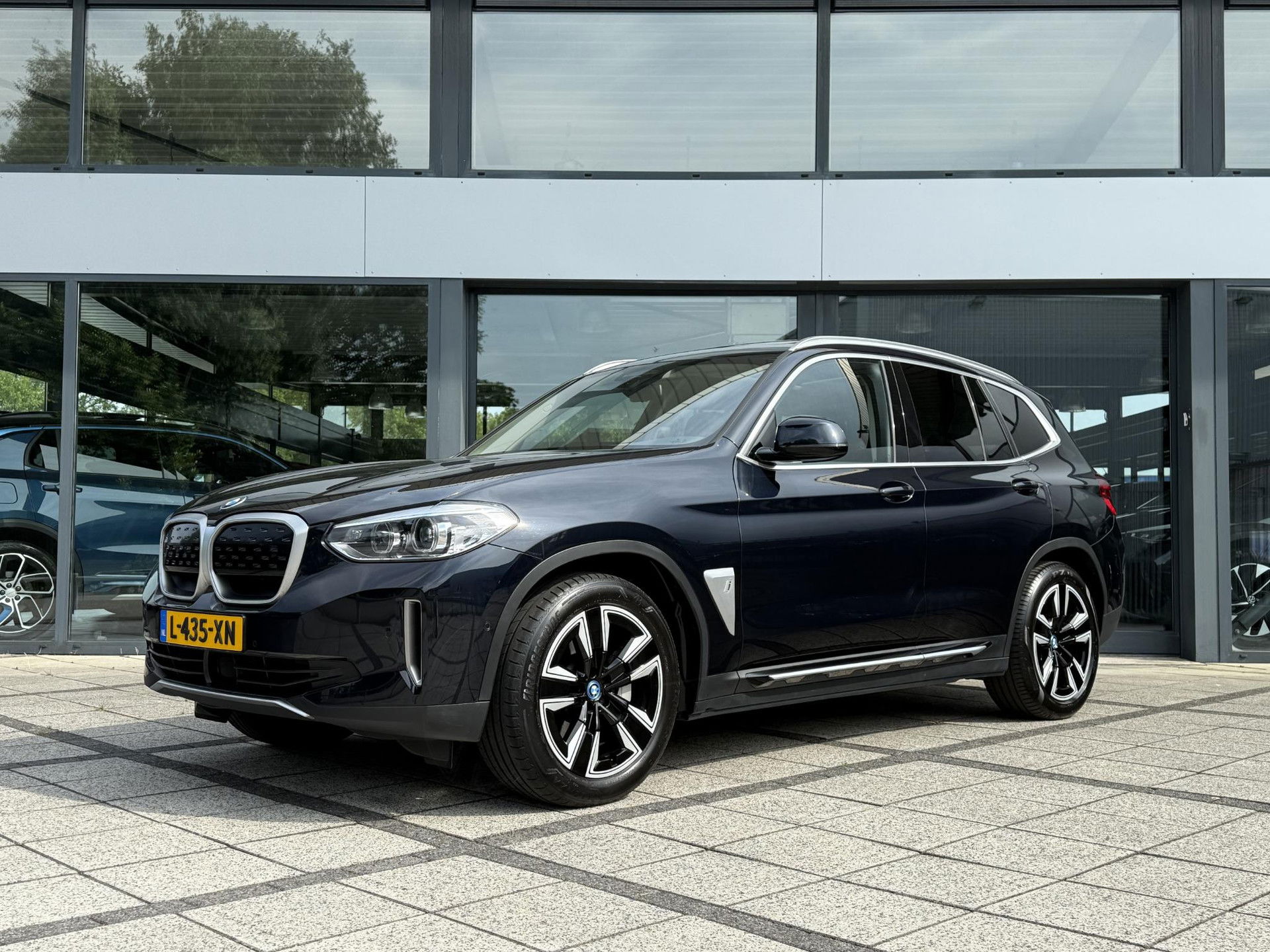 Foto van BMW iX3