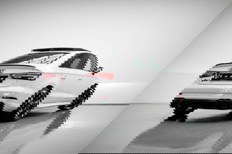 Audi RS3 Limousine