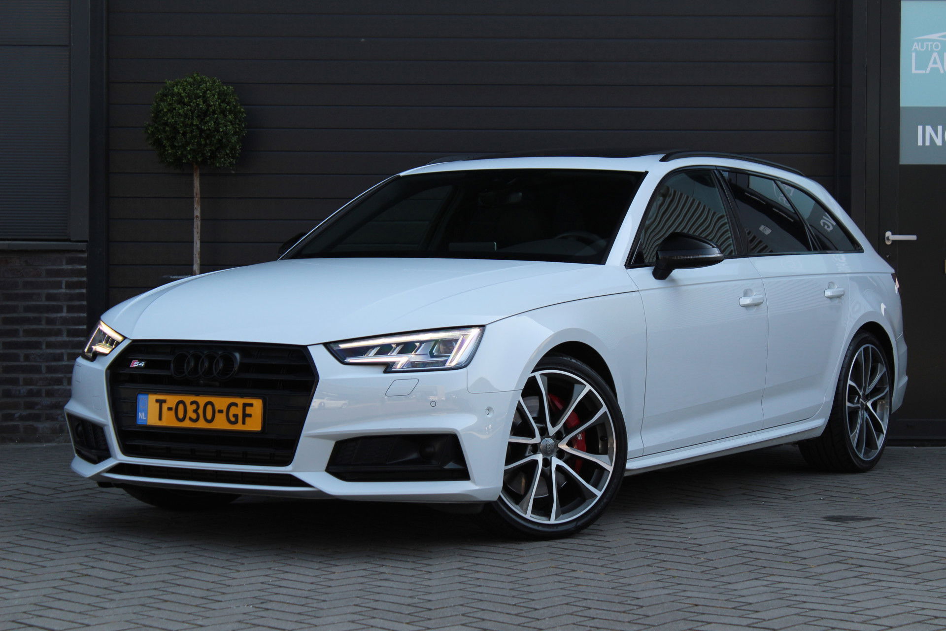 Foto van Audi S4