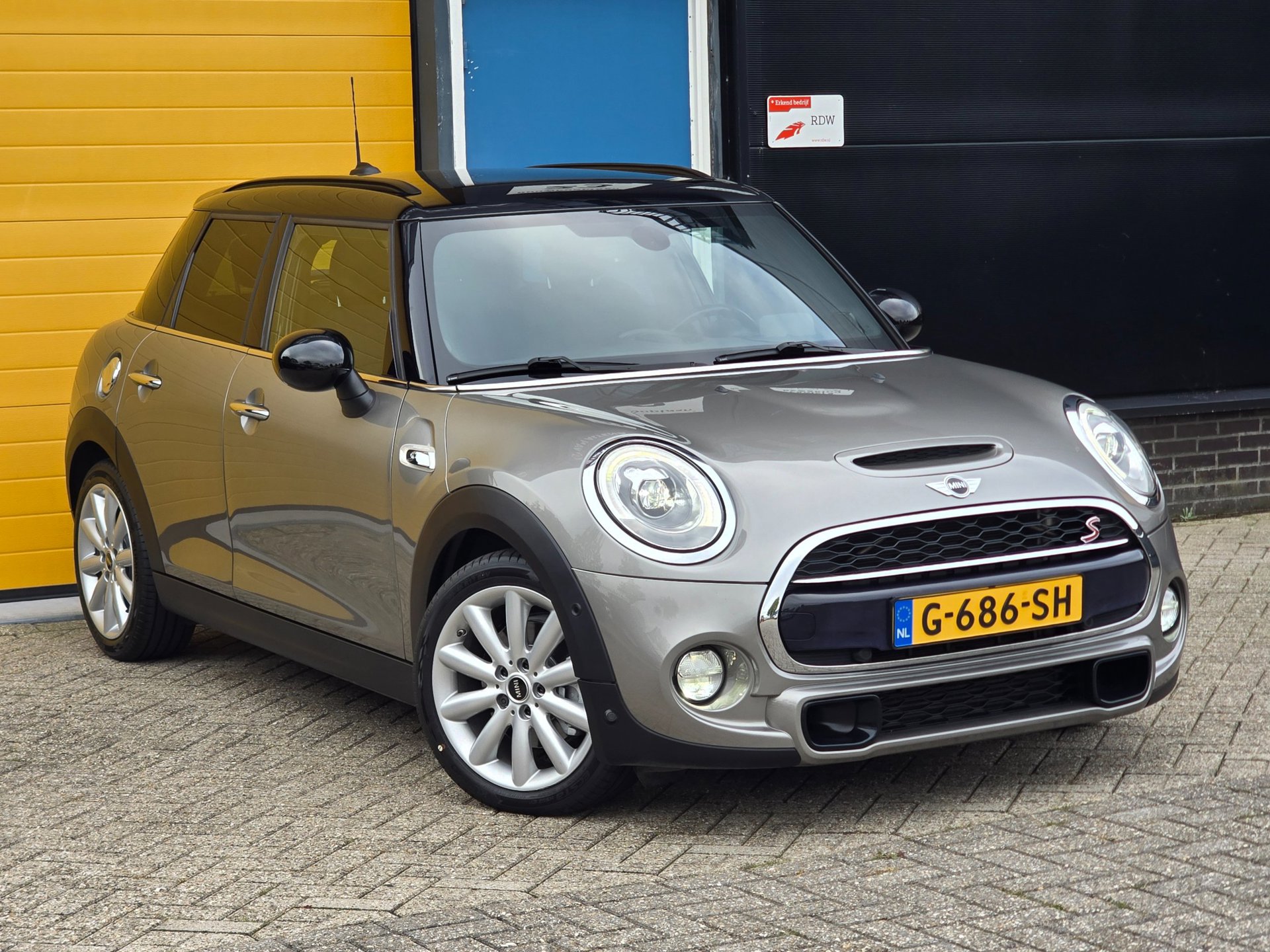 Foto van MINI 5-Deurs