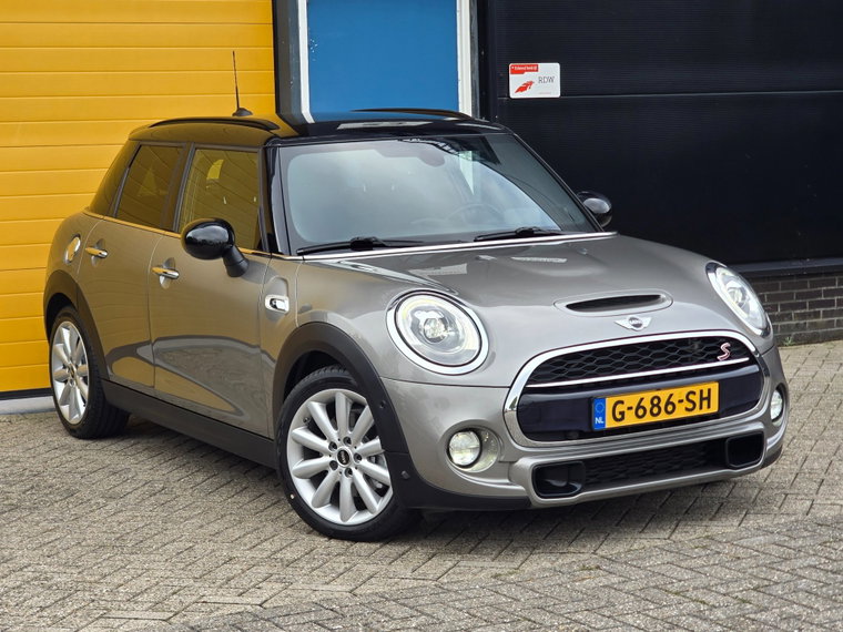 Foto van MINI 5-Deurs