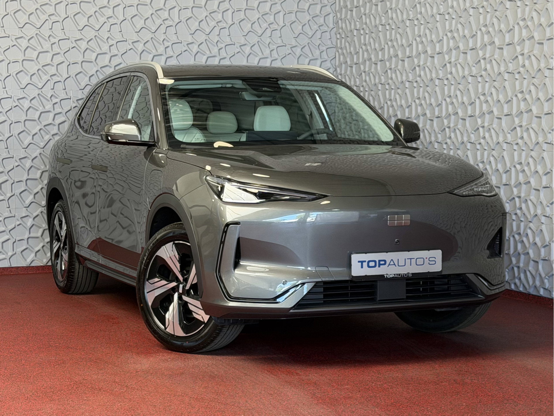 Foto van Geely E5