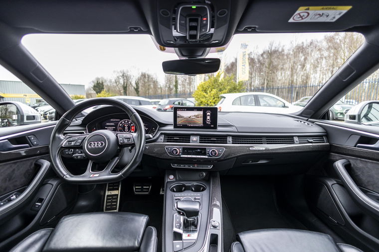 Audi S5