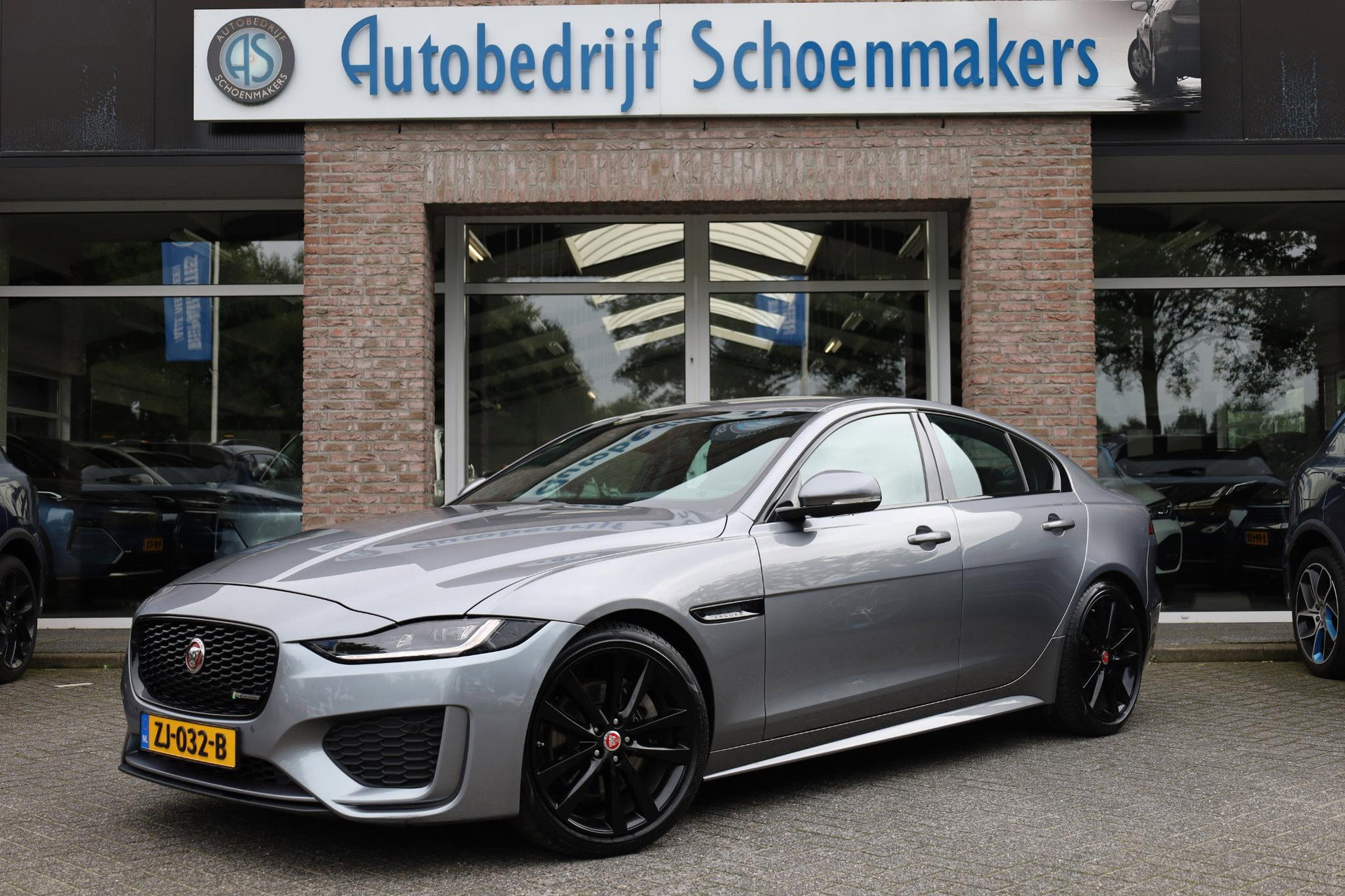Foto van Jaguar XE