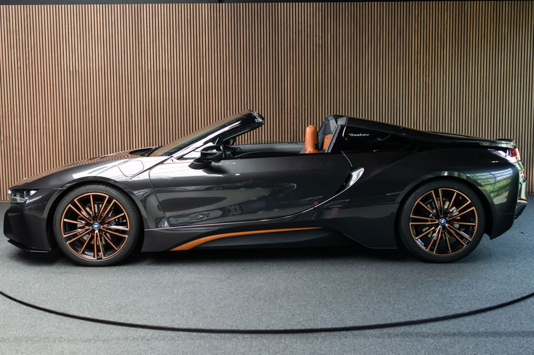 BMW i8 Roadster