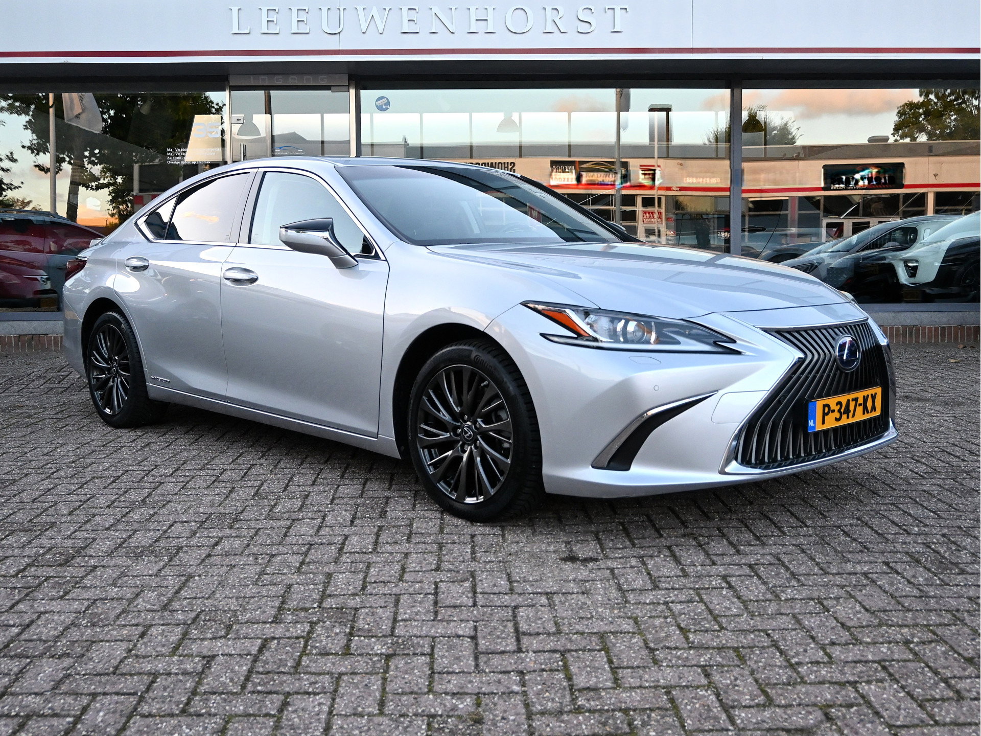 Foto van Lexus ES