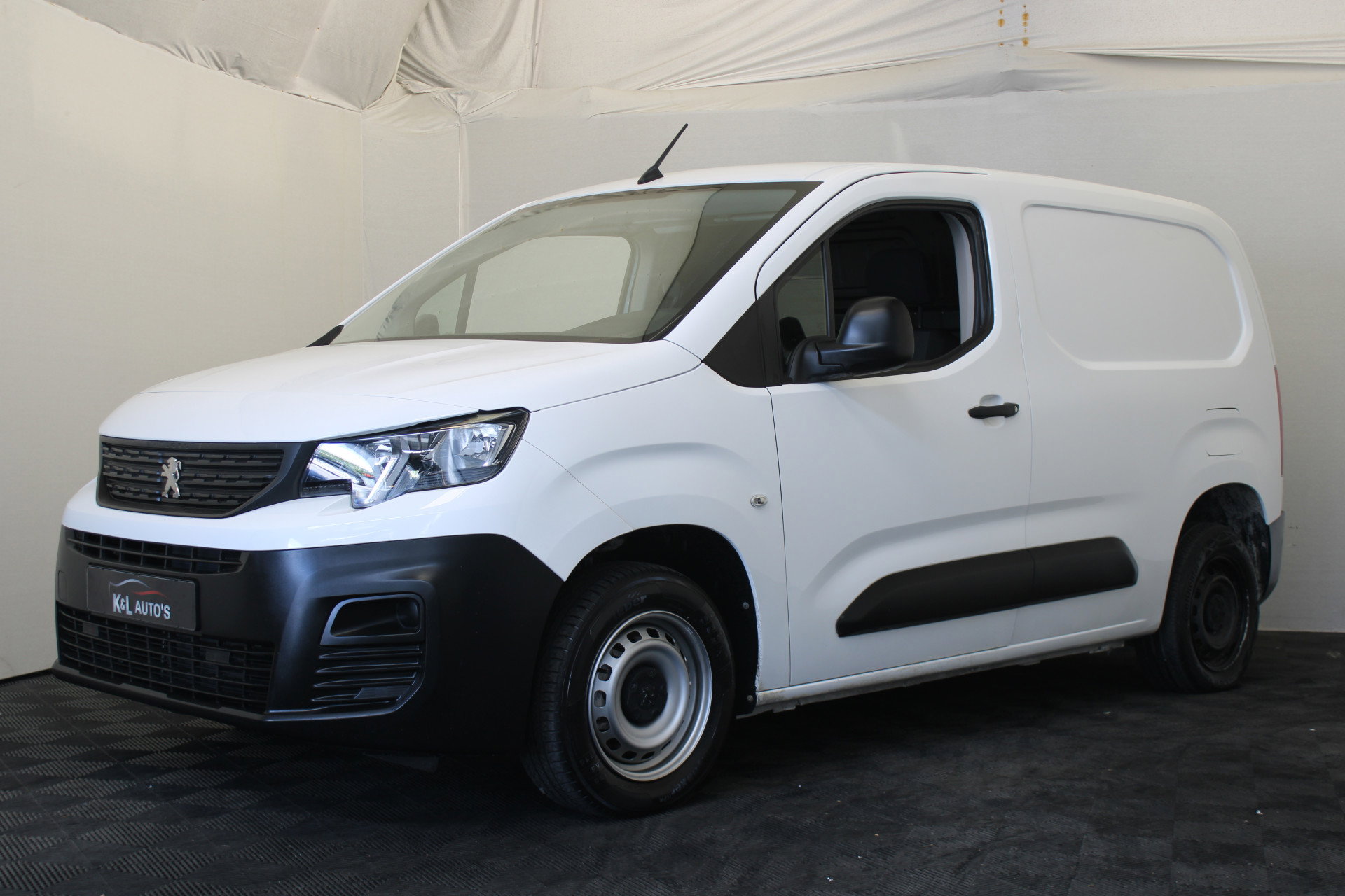 Foto van Peugeot Partner