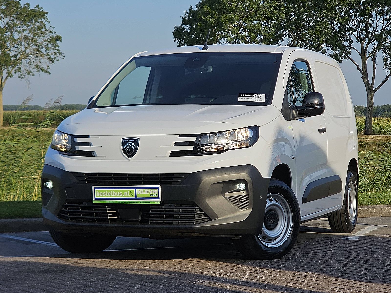 Foto van Peugeot Partner