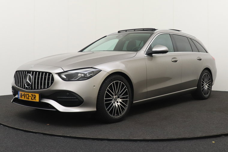 Mercedes-Benz C-Klasse foto 1