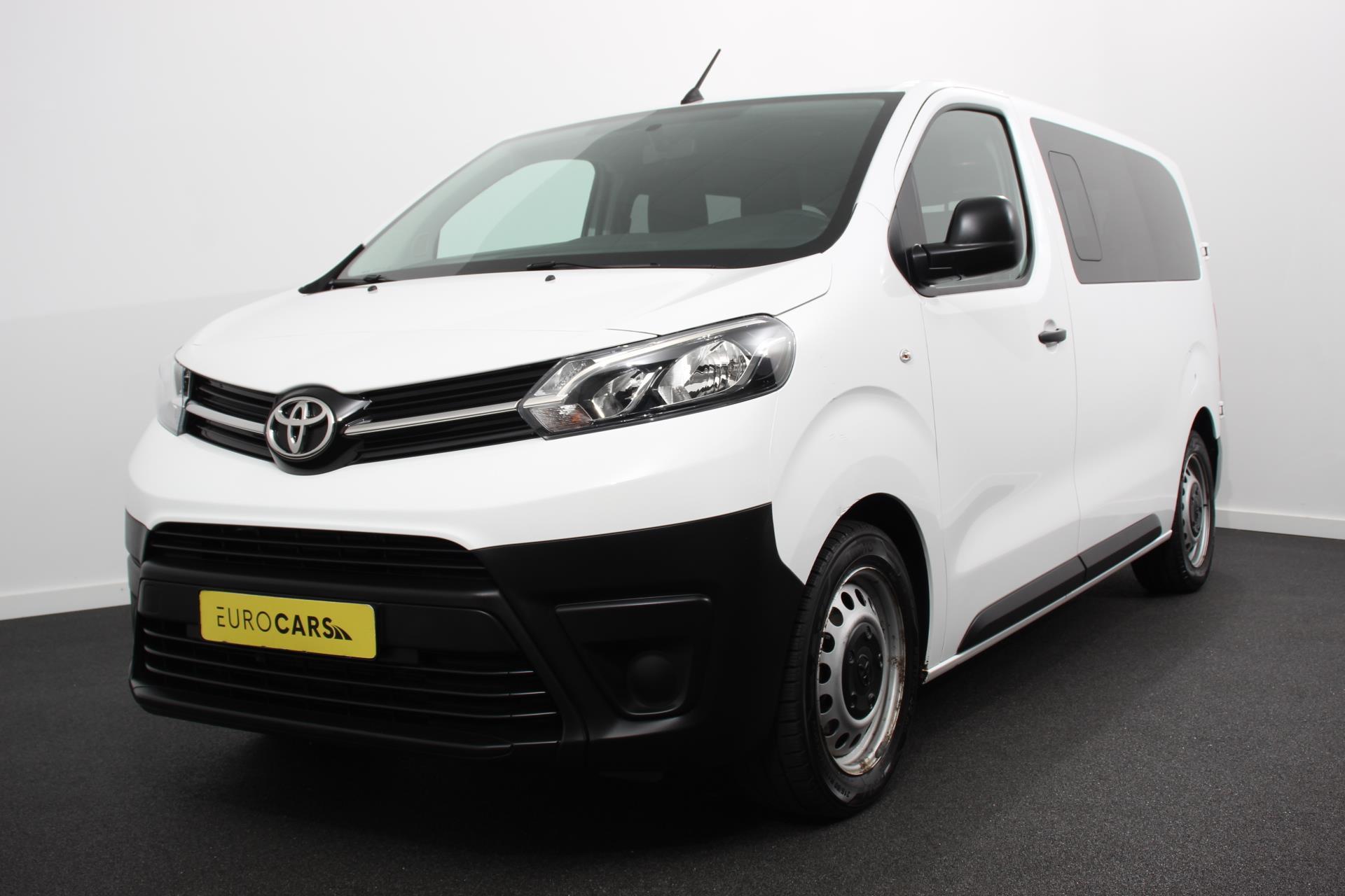 Foto van Toyota Proace Shuttle